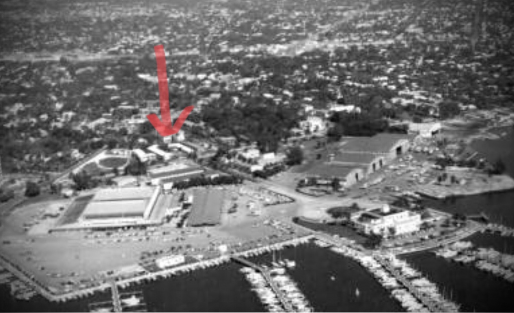 Black and white aerial photo of Dinner Key Lodge, 1960